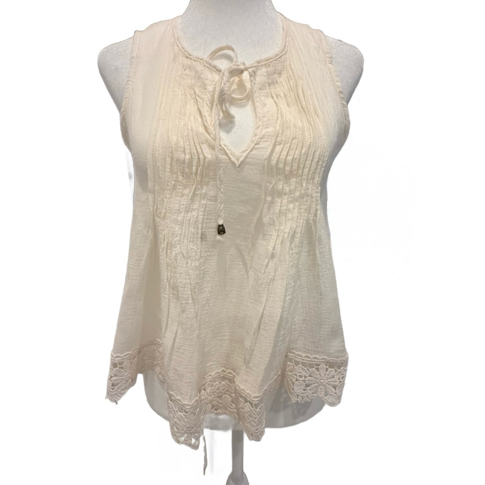 A. Peach Boho Cream Sleeveless Top size Small
